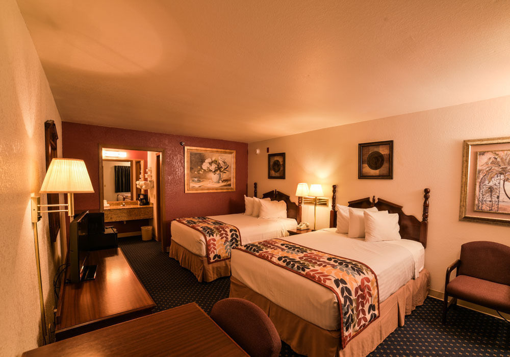 Dutton Inn Брэнсон Экстерьер фото