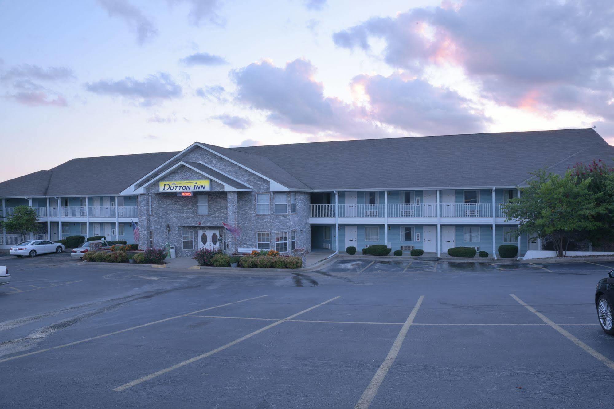 Dutton Inn Брэнсон Экстерьер фото
